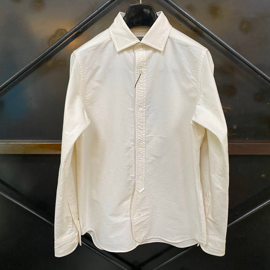 一見何気ないシャツですが・・・・・