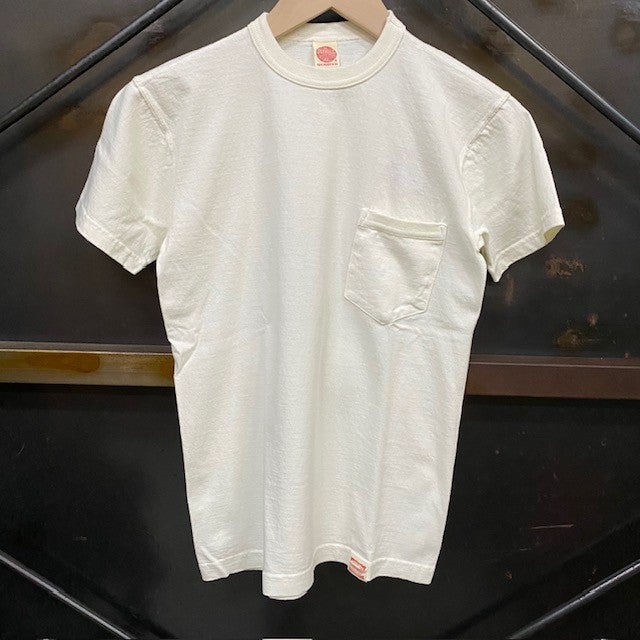 シンプル無地ポケット付き