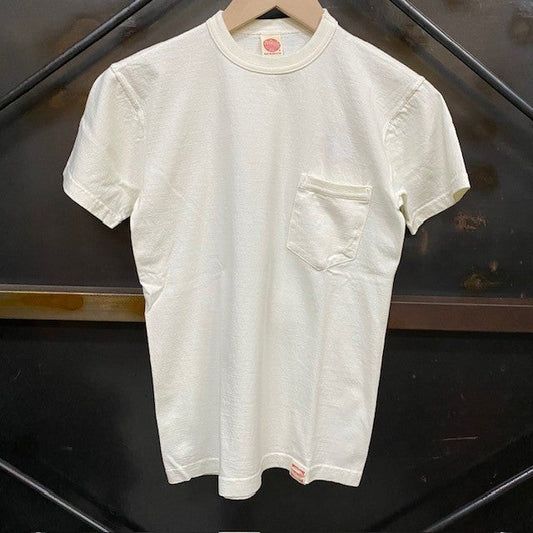 シンプル無地ポケット付き