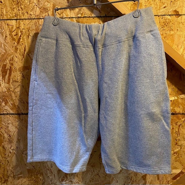 なんとも蒸し暑い！