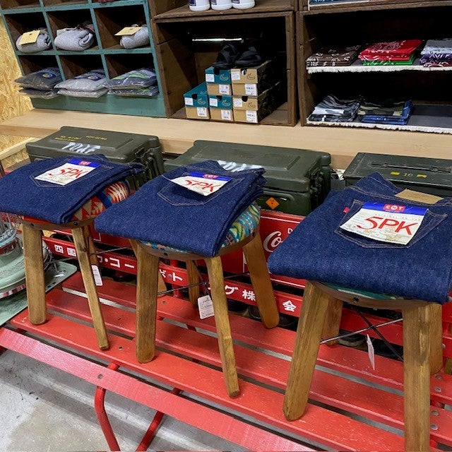 限定ジーンズ、本日入荷です