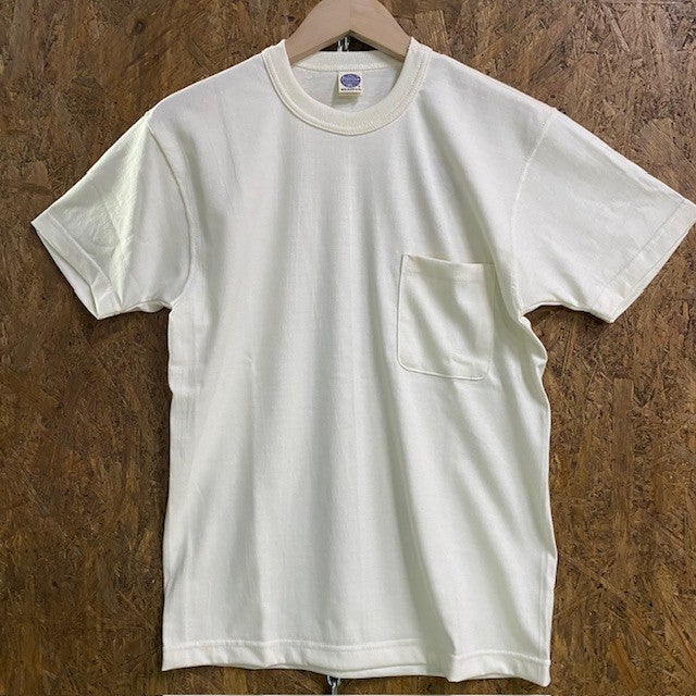 大人のシンプルポケットT