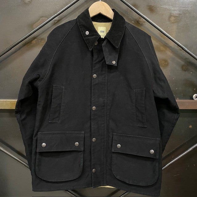 馬に乗らないですが、ライディングジャケット！