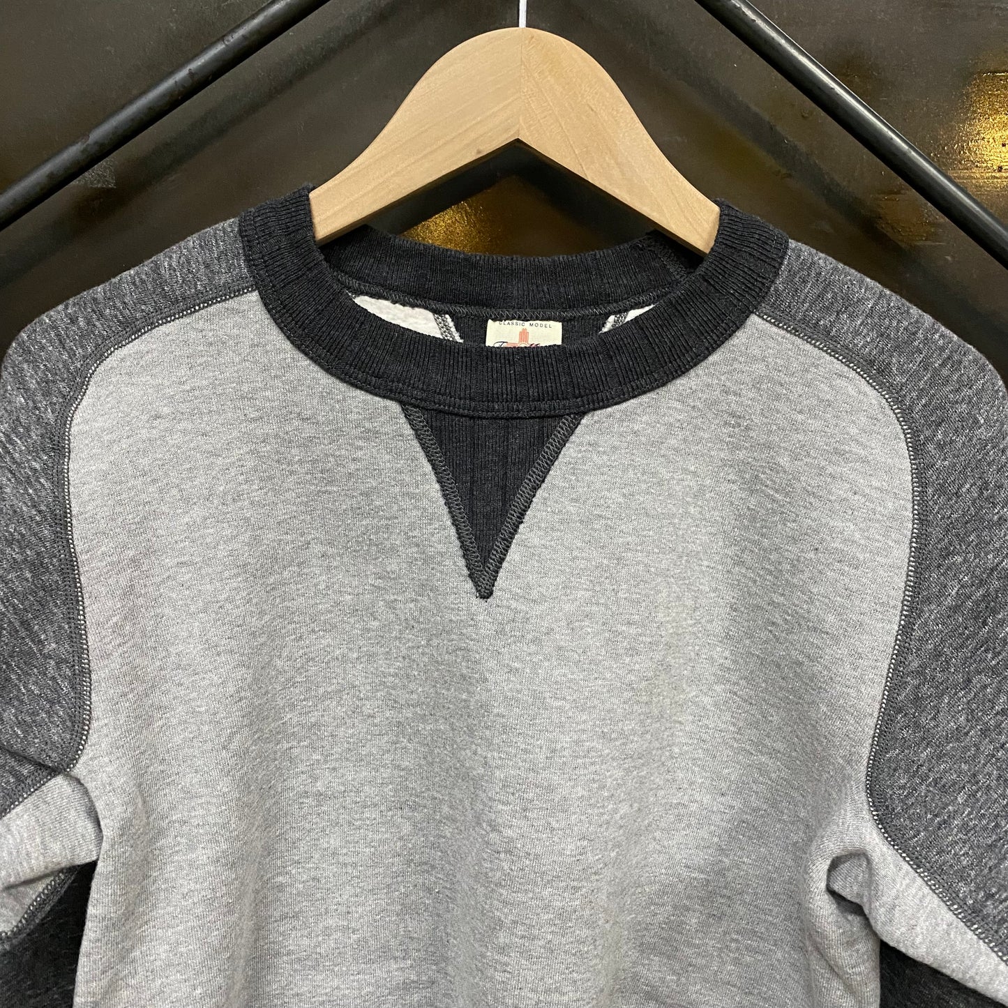 TWO MOON/トゥームーン V-GUSSET FREEDOM SLEEVE SWEATSHIRTS Vガセットフリーダムスリーブスエット/25303-77 スウェット ｜南国 高知のジーパン屋 ORIGINAL