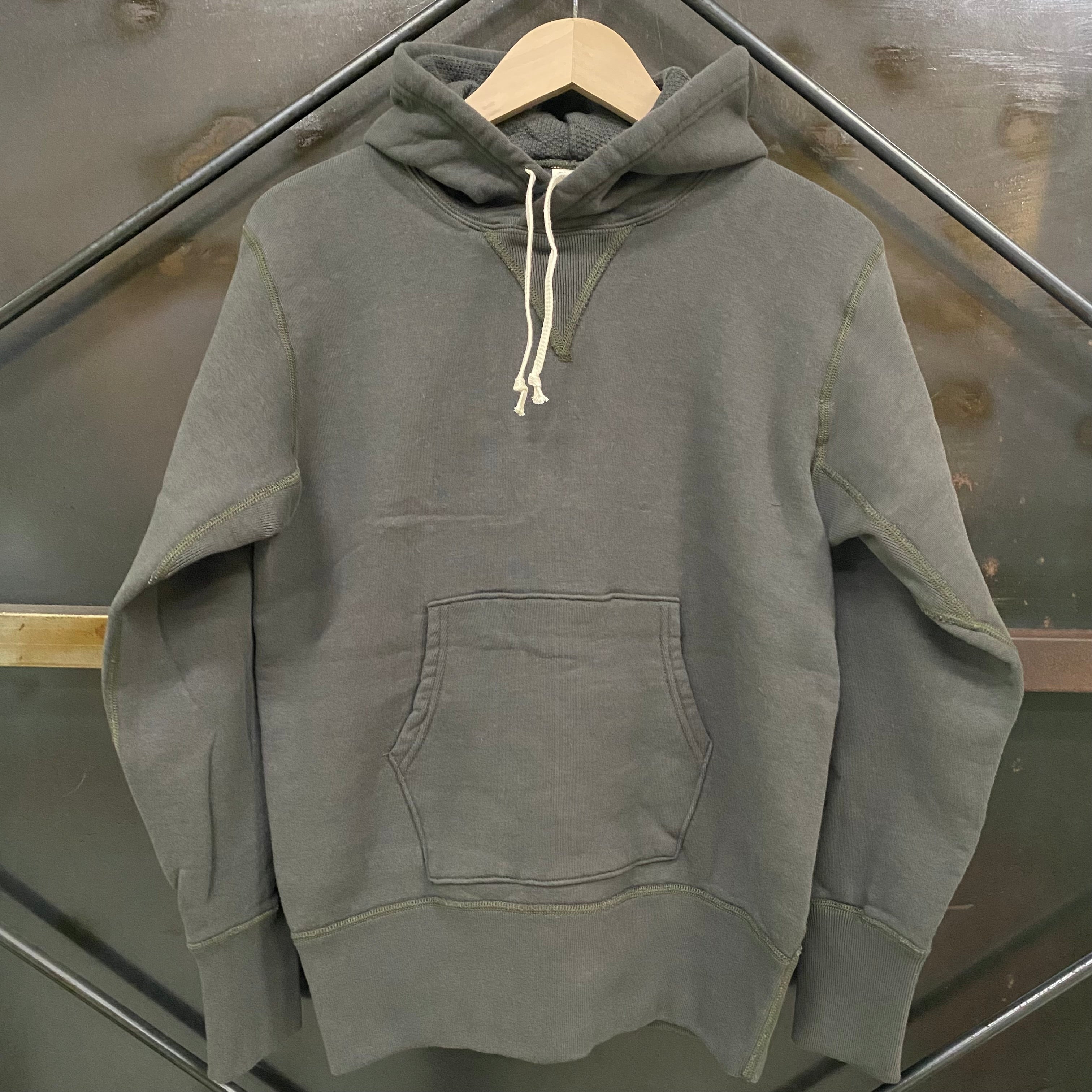 4T2657/トゥームーン 丸胴両Vスウェットパーカー TWO MOON トゥームーン パーカー 両V丸胴スウェットパーカー 92023 無地 | firstadium