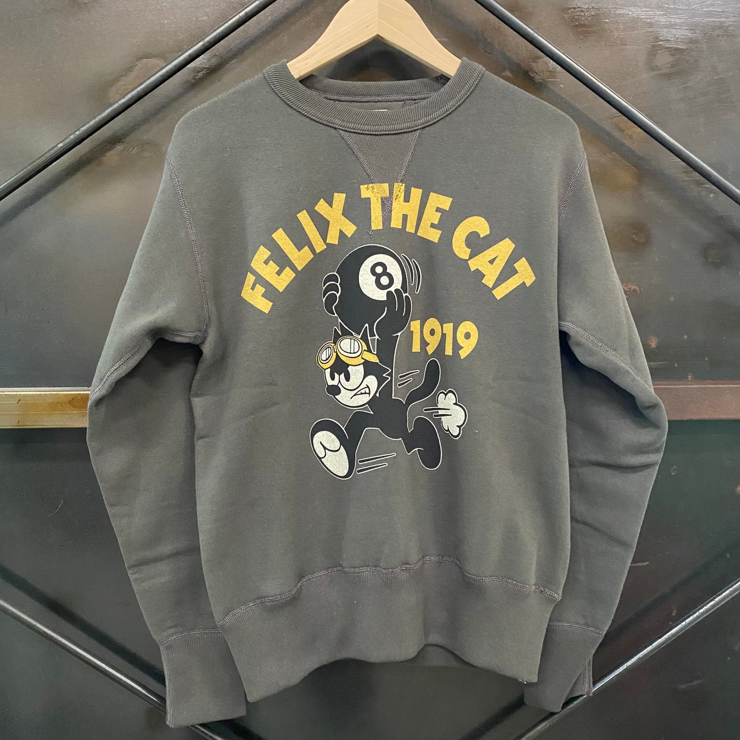 TOY'S McCOY/トイズマッコイ　MILITARY SWEAT SHIRT FELIX THE CAT "8 BALL" /TMC2448